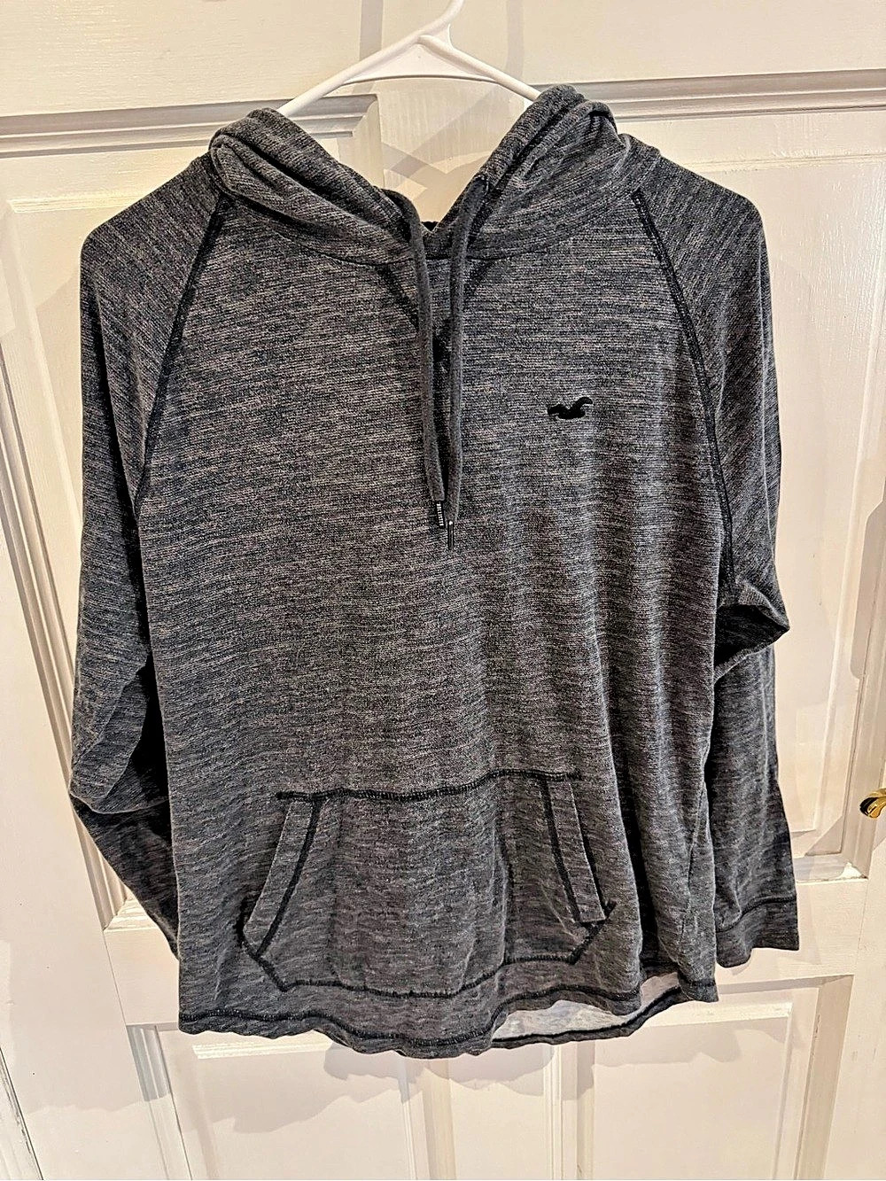 Hollister Women's Small Gray Lightweight Pullover Hoodie Flawed